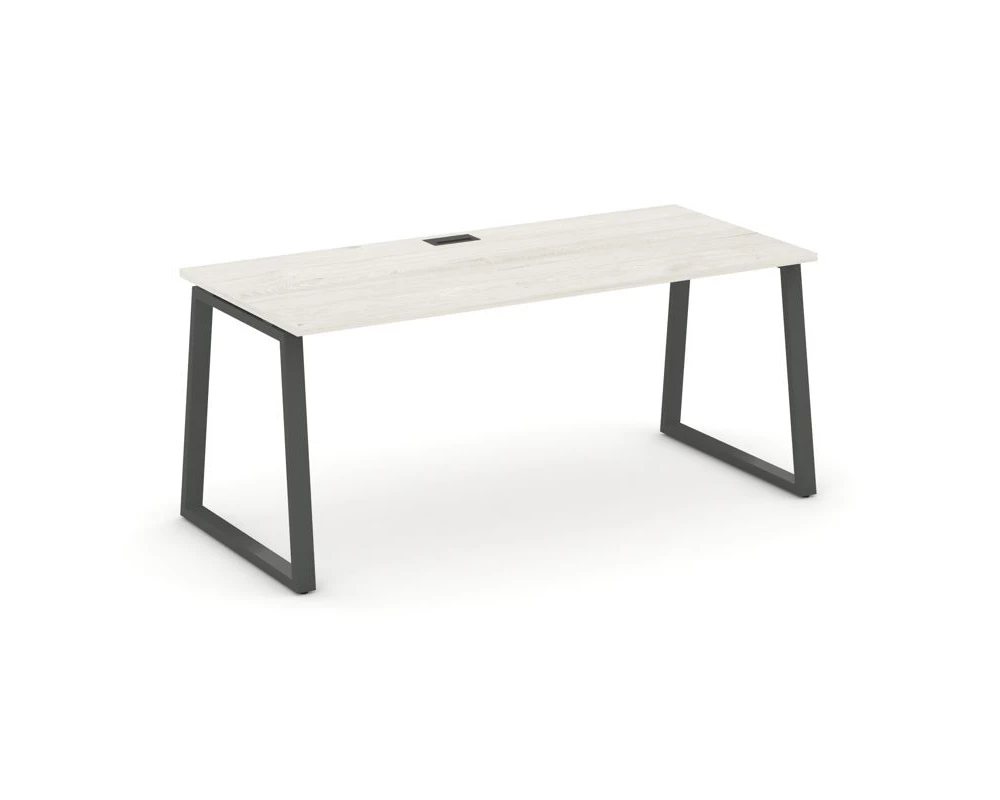 Стол письменный опоры трапеция 1380x700x750 Style Project Direct